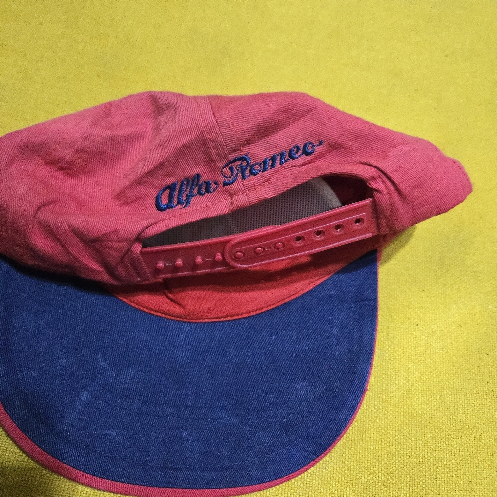 Vintage Alfa Romeo Cuore Sportivo 5 Panel Hat Red Racing Formula 1 Snapback Cap - Picture 5 of 5